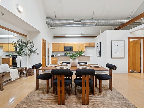 5th image of 530 E 8th St Suite 207