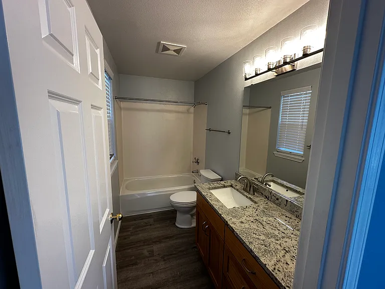 7524 Greenloft Ave NE — Photo 11