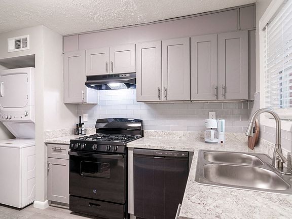 4th image of 1225 Fairburn Rd SW APT A4