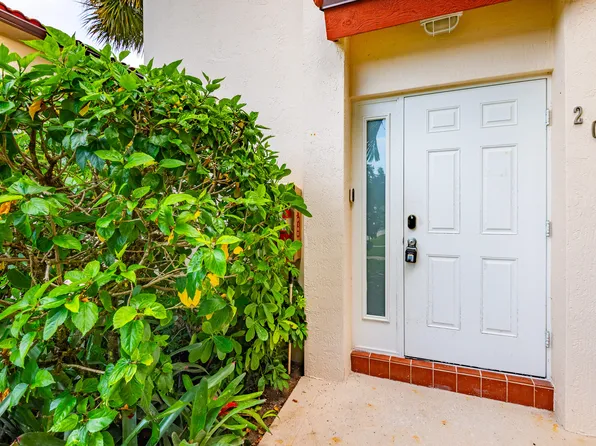 380 NW 67th St #J204, Boca Raton, FL 33487
