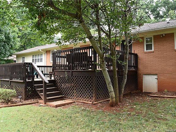 4th image of 113 Rockwood Ln