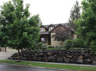 20695 Sierra Dr, Bend, OR 97701