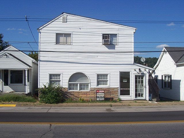 1st image of 1221 Forest Ave