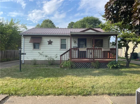 1134 Kenilworth Ave, Coshocton, OH 43812