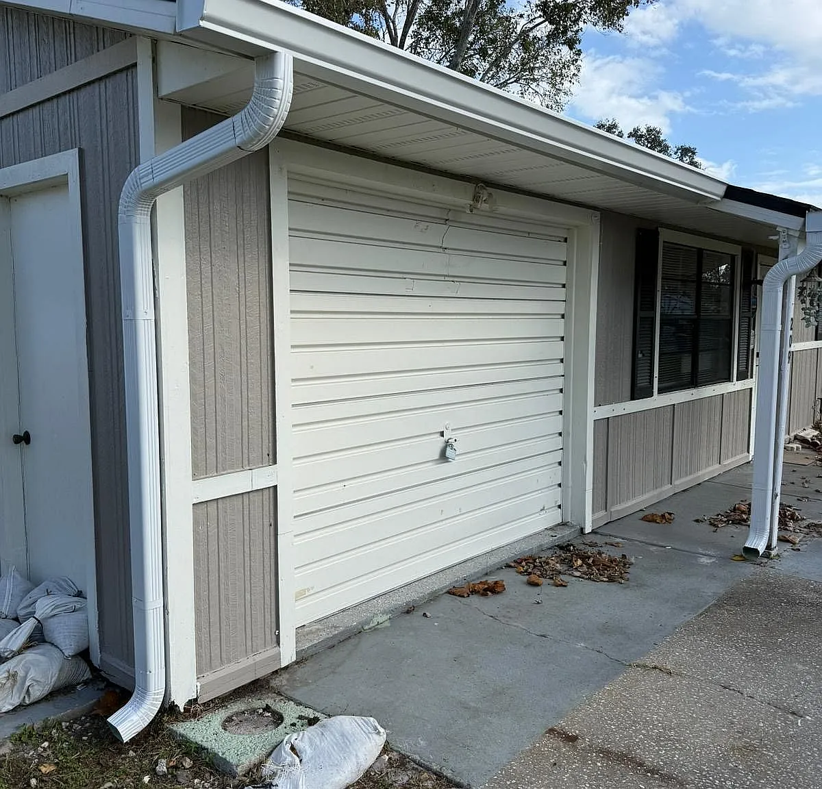 3 bed, 1080 sqft, $1,900 — Photo 3