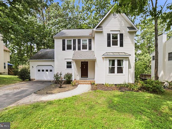 2nd image of 9815 Fendale Ln