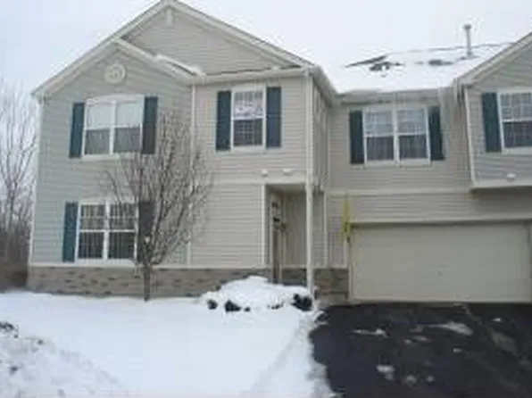 631 Bridle Ct, Lakemoor, IL 60051