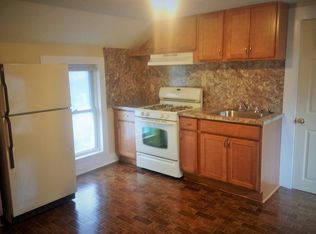 89 Franklin St APT 2, Westfield, MA 01085