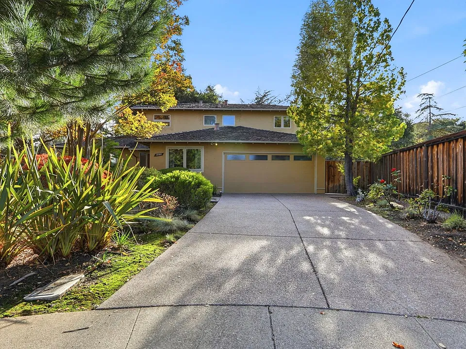 1090 McGregor Way