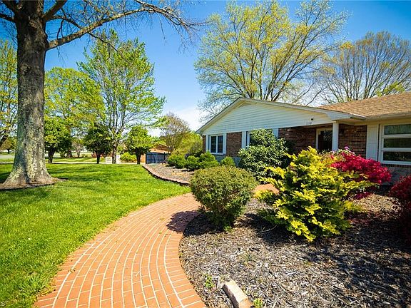 2nd image of 1110 Coon Rd
