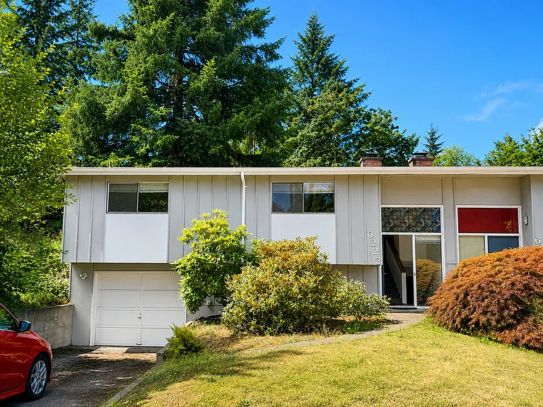 6223 Harlow Dr — Photo 1