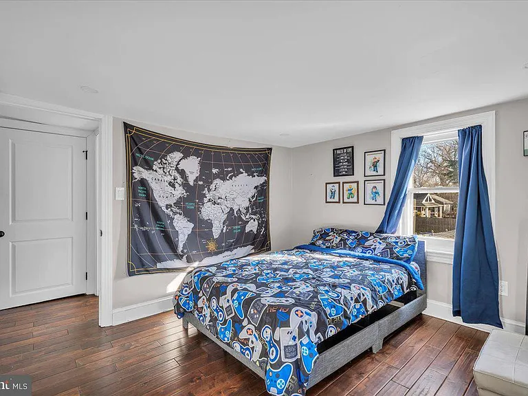 406 Kings Hwy E — Photo 16