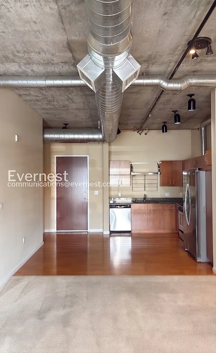 1 bed, 1.0 bath, 784 sqft, $2,245 — Photo 4