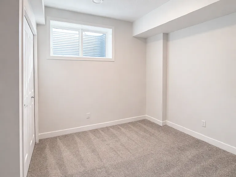 4846 Cawsey Ter SW — Photo 4