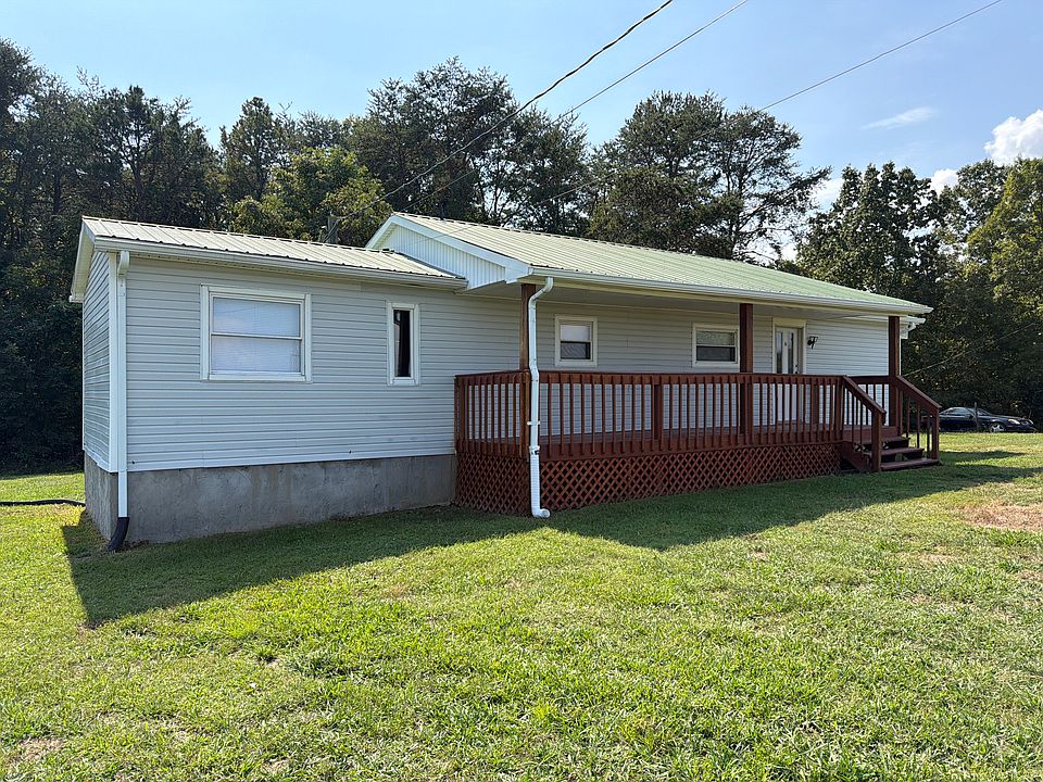 1st image of 611 Oak Hills Rd