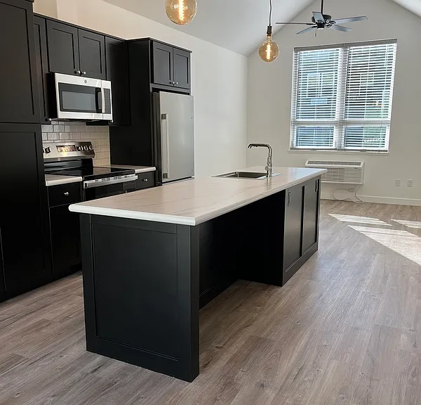 446 Michigan Ave #3 — Photo 11