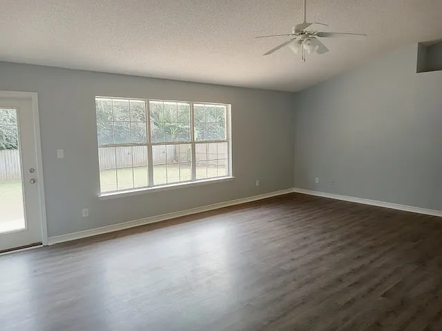 2568 E Ashford Park Dr — Photo 5