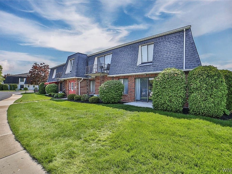1st image of 25 Foxberry Dr