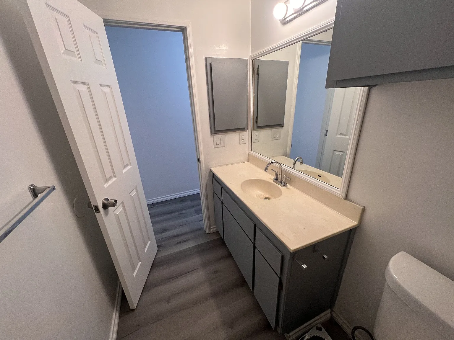 9717 N Loop Blvd — Photo 4