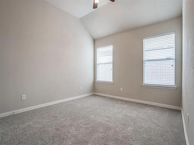 10272 Bancroft Ln — Photo 17