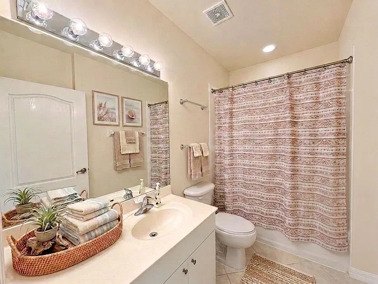 7811 Regal Heron Cir #302 — Photo 19