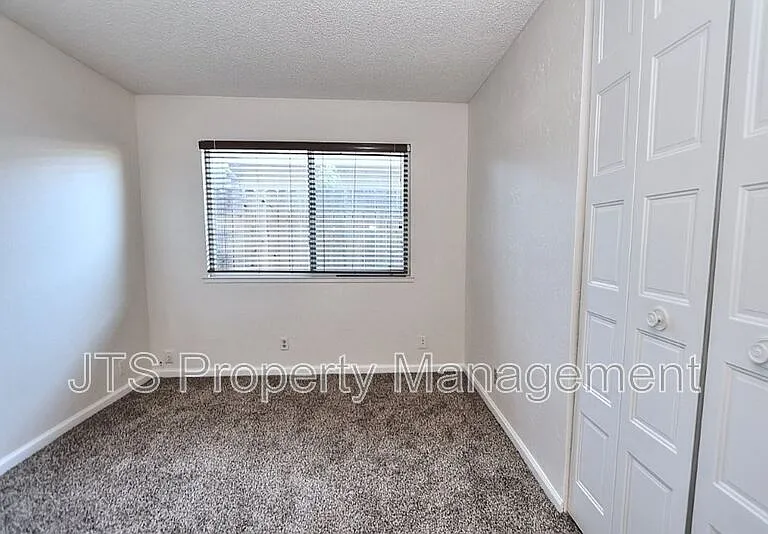 6830 Mellodora Dr — Photo 31