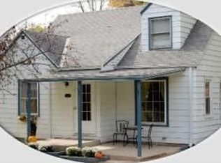 1075 Lois Ave, Brookfield, WI 53045