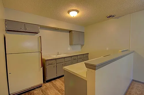 2450 Shaker Ct Photo 1