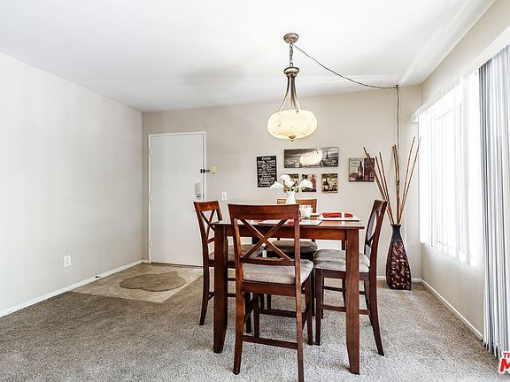 4th image of 18350 Hatteras St APT 125