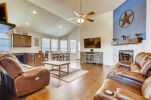 11400 Gold Canyon Dr — Photo 4