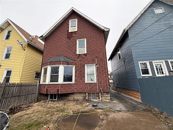 3rd image of 23 Albert Ave