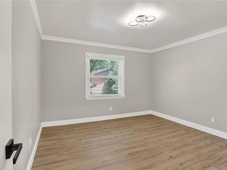 3510 Roswell Rd NW #E2 — Photo 12