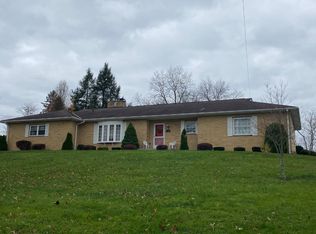 1215 Peacock Ln, Fairmont, WV 26554