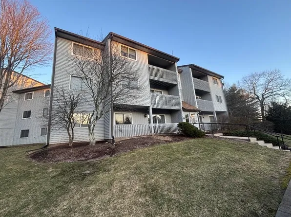 1803 Franklin Crossing Rd #1803, Franklin, MA 02038