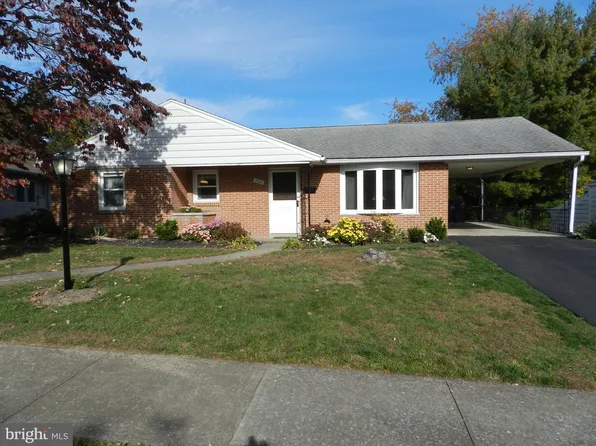 4040 Nancy Dr, Harrisburg, PA 17109