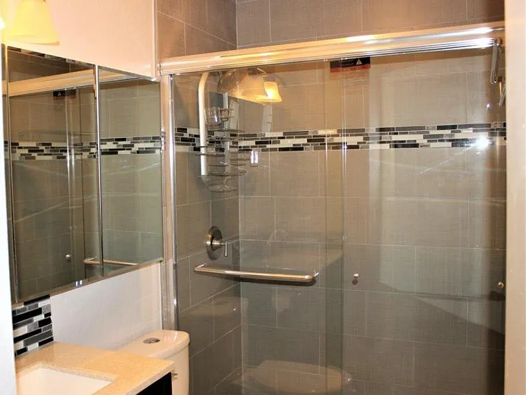 11349 Avenida De Los Lobos #C — Photo 10