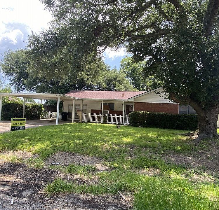 1st image of 611 Avenue E