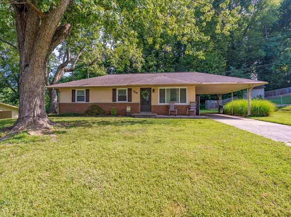 715 Cherokee Dr, Henderson, KY 42420