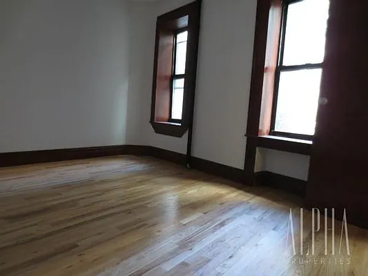 Rented by Alpha Properties NYC I LLC | media 21