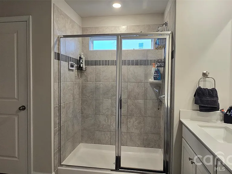 8011 Scarlet Maple Ln — Photo 7