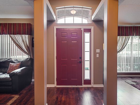 2nd image of 2101 Pebble Creek Ln