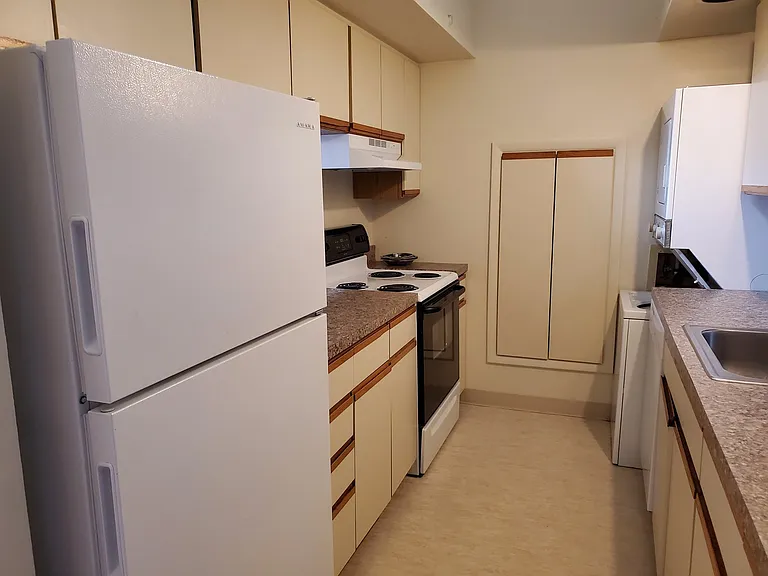Charming Apartments in Prime Lancaster City Location - Walking distance of Central Market! — Photo 5