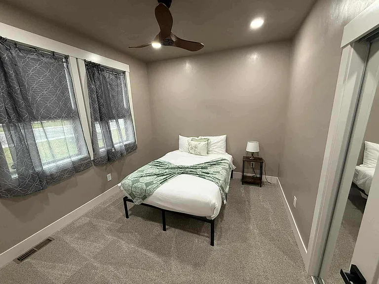 1113 W Blaine Ave #2 — Photo 10