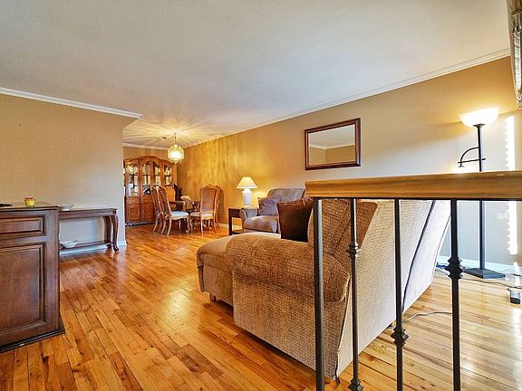 4th image of 248 Elverton Ave
