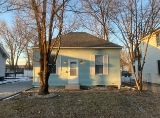 415 E Schwarz St, Edwardsville, IL