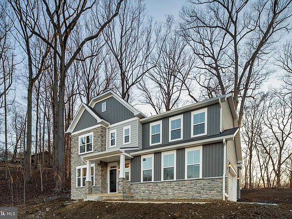 2nd image of 4484 Ilchester Rd