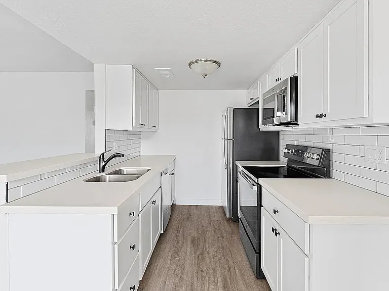 740 E Joan D Arc Ave — Photo 8