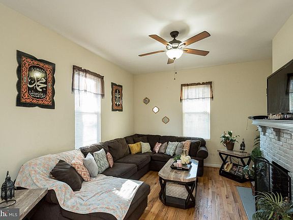 3rd image of 3402 Milford Ave
