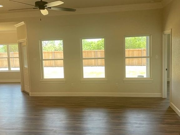 3rd image of 6950 Phoenix Dr
