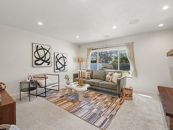 5th image of 1817 S Lemay Ave